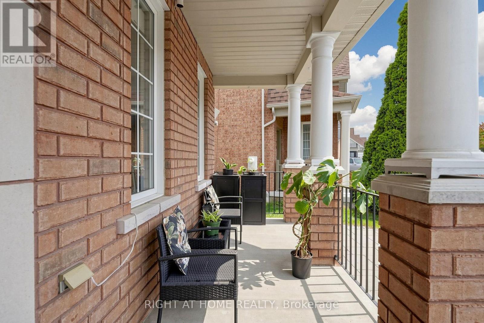 14 Grainger Crescent Property Photo 3