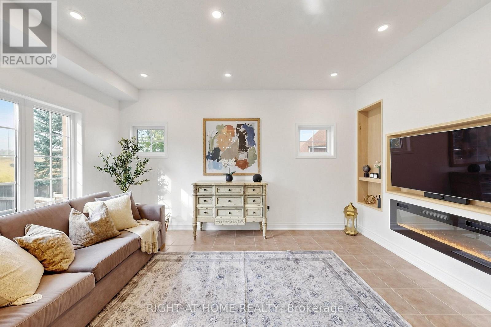 14 Grainger Crescent Property Photo 7