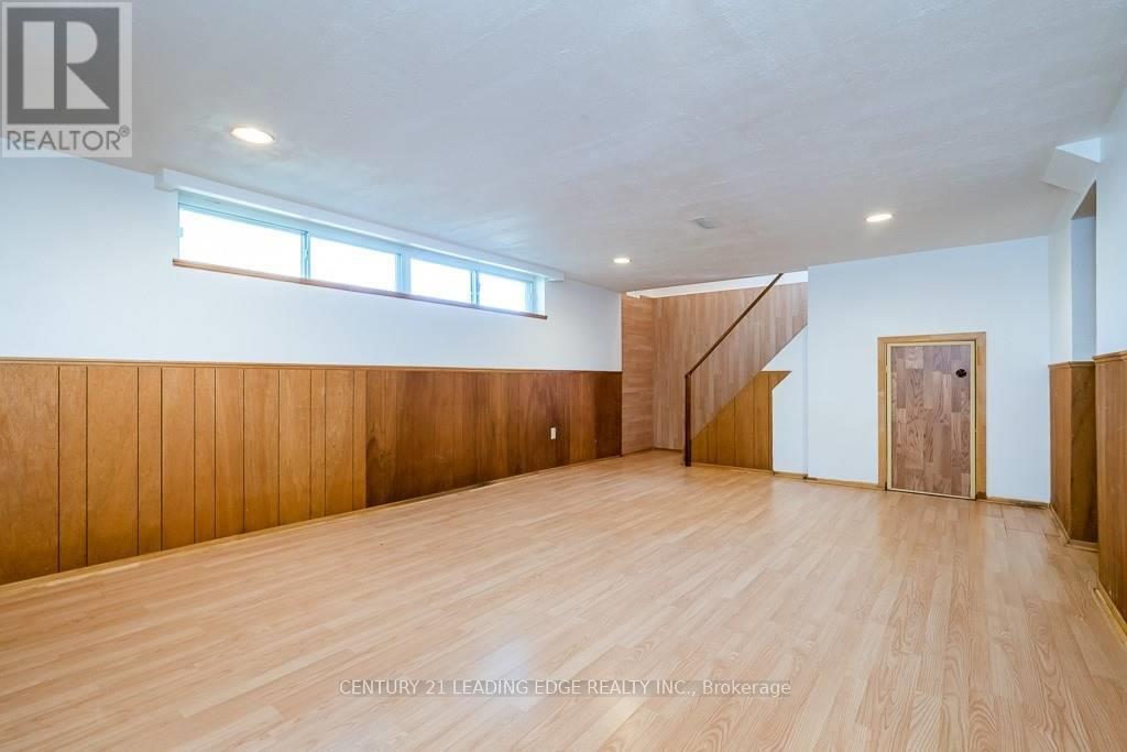 Bsmt - 17 Caddy Drive Property Photo 4