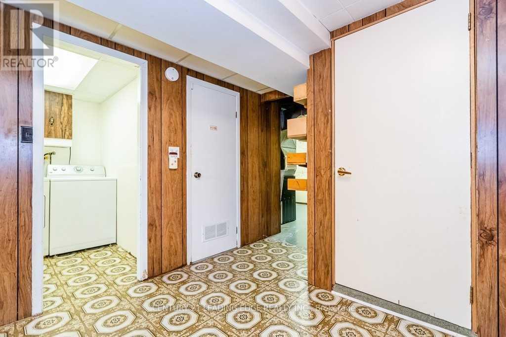 Bsmt - 17 Caddy Drive Property Photo 5