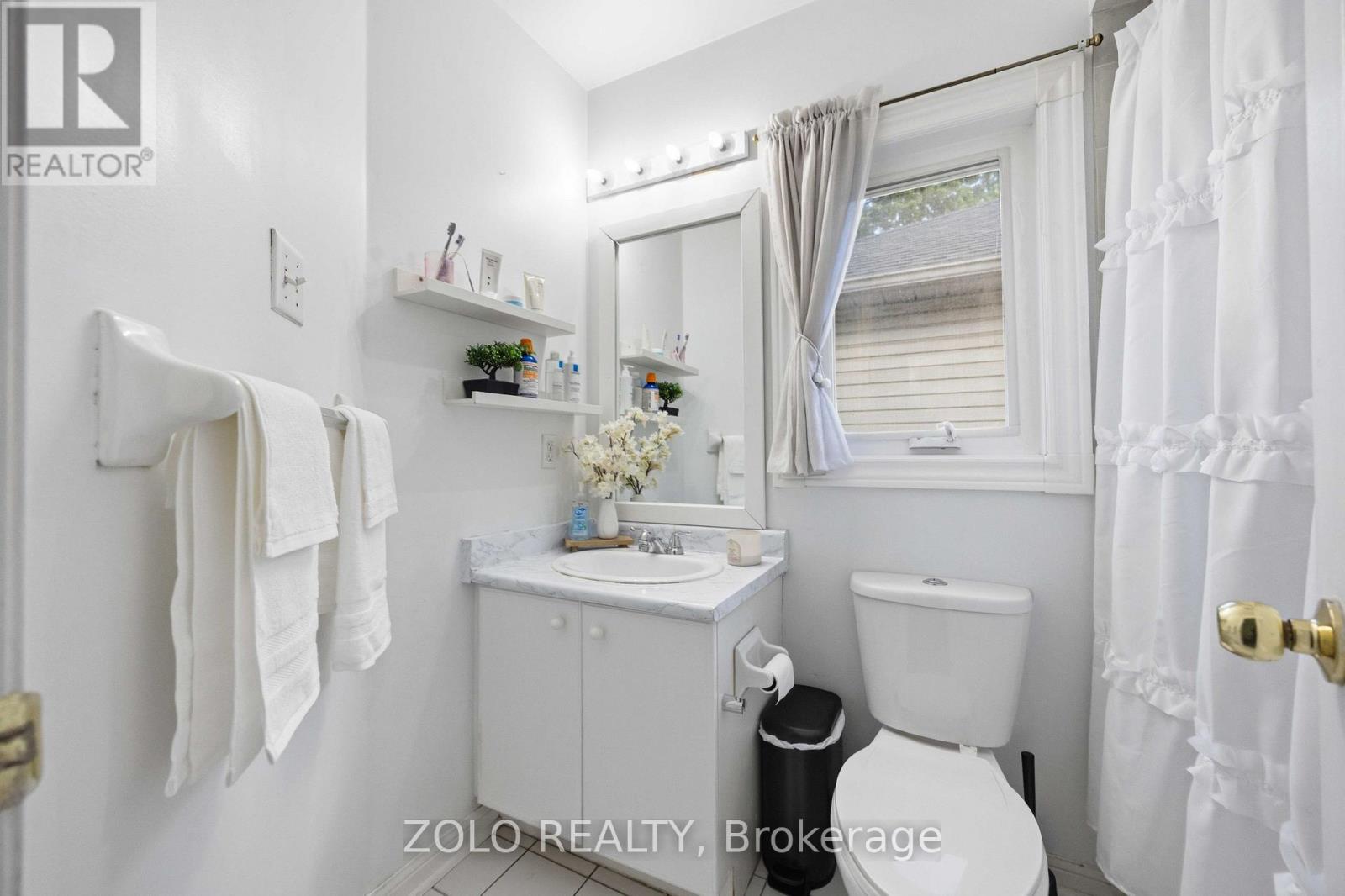 82 Piperbrook Crescent Property Photo 14
