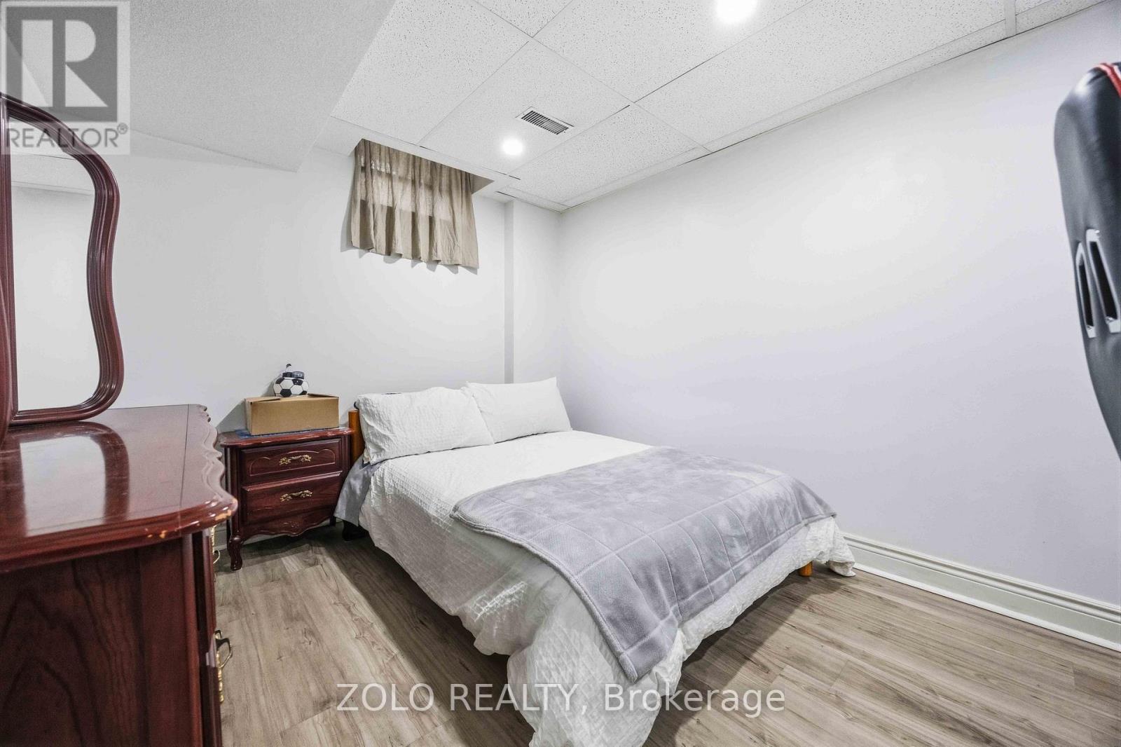82 Piperbrook Crescent Property Photo 16