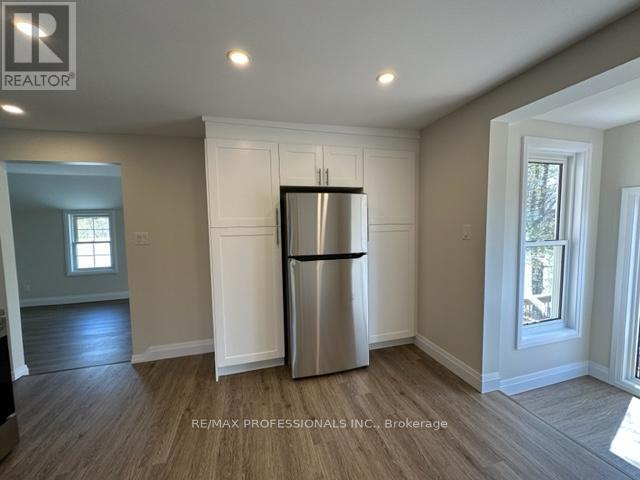 1 - 213 Pine Street Property Photo 15