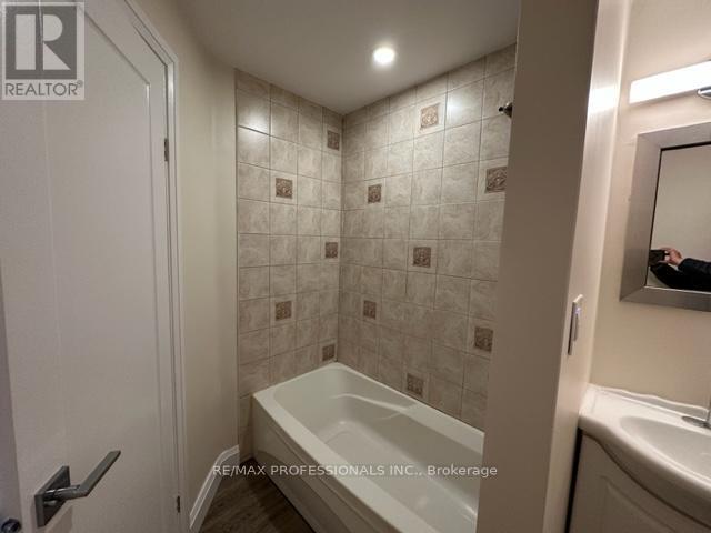 1 - 213 Pine Street Property Photo 23
