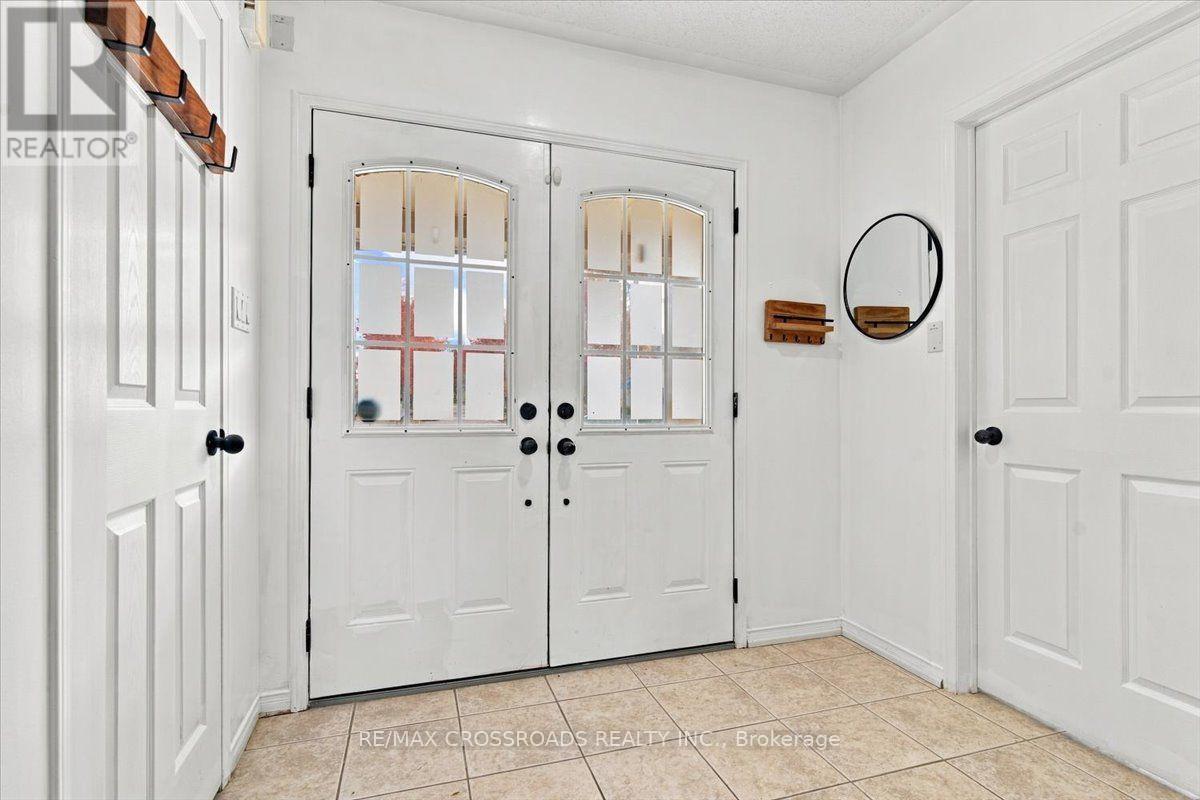 1220 Langley Circle Property Photo 3