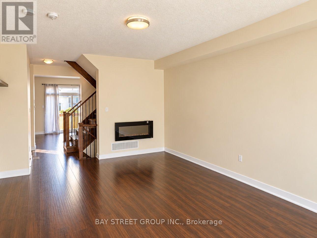 124 Vanier Street Property Photo 2