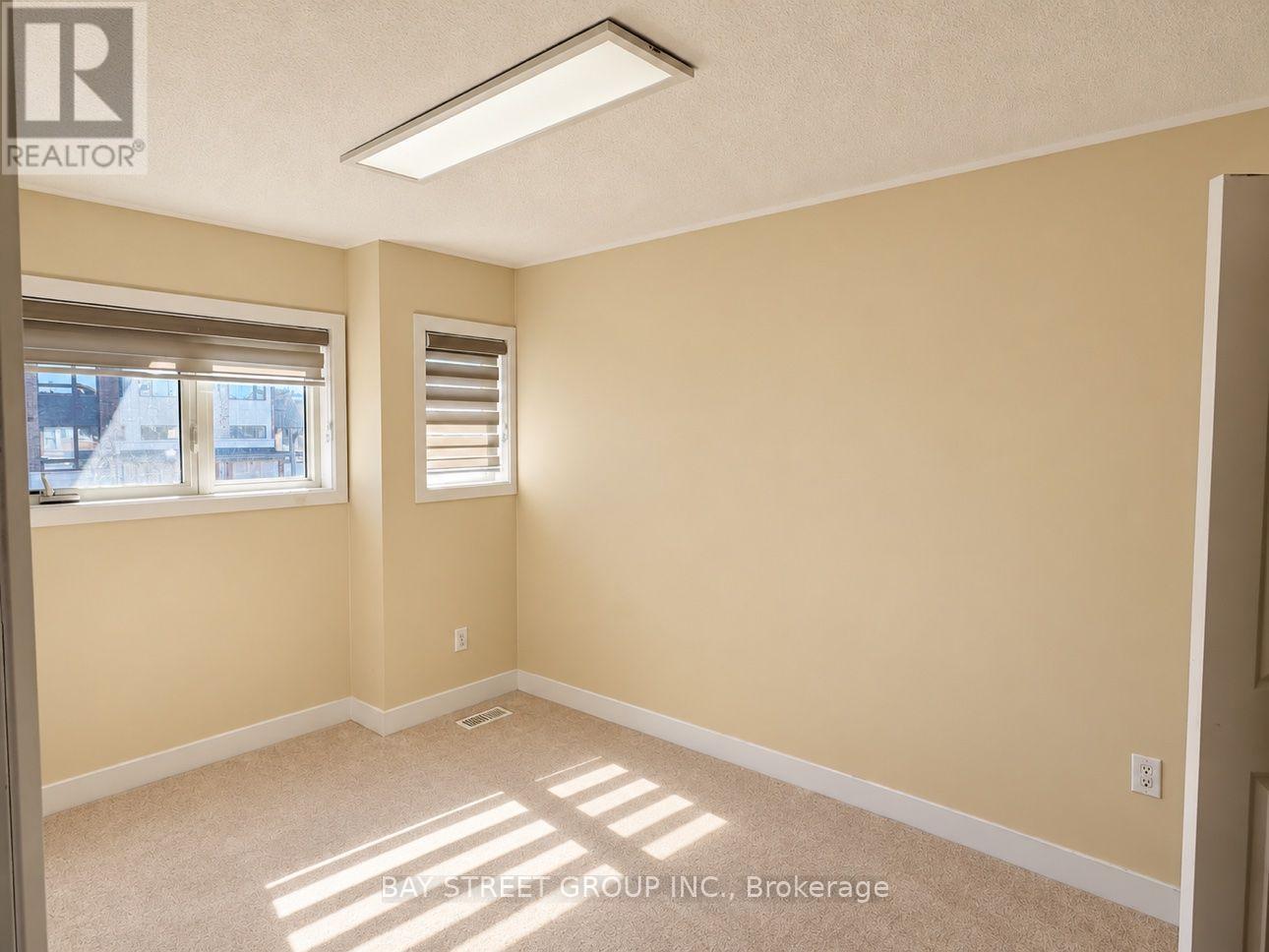 124 Vanier Street Property Photo 7