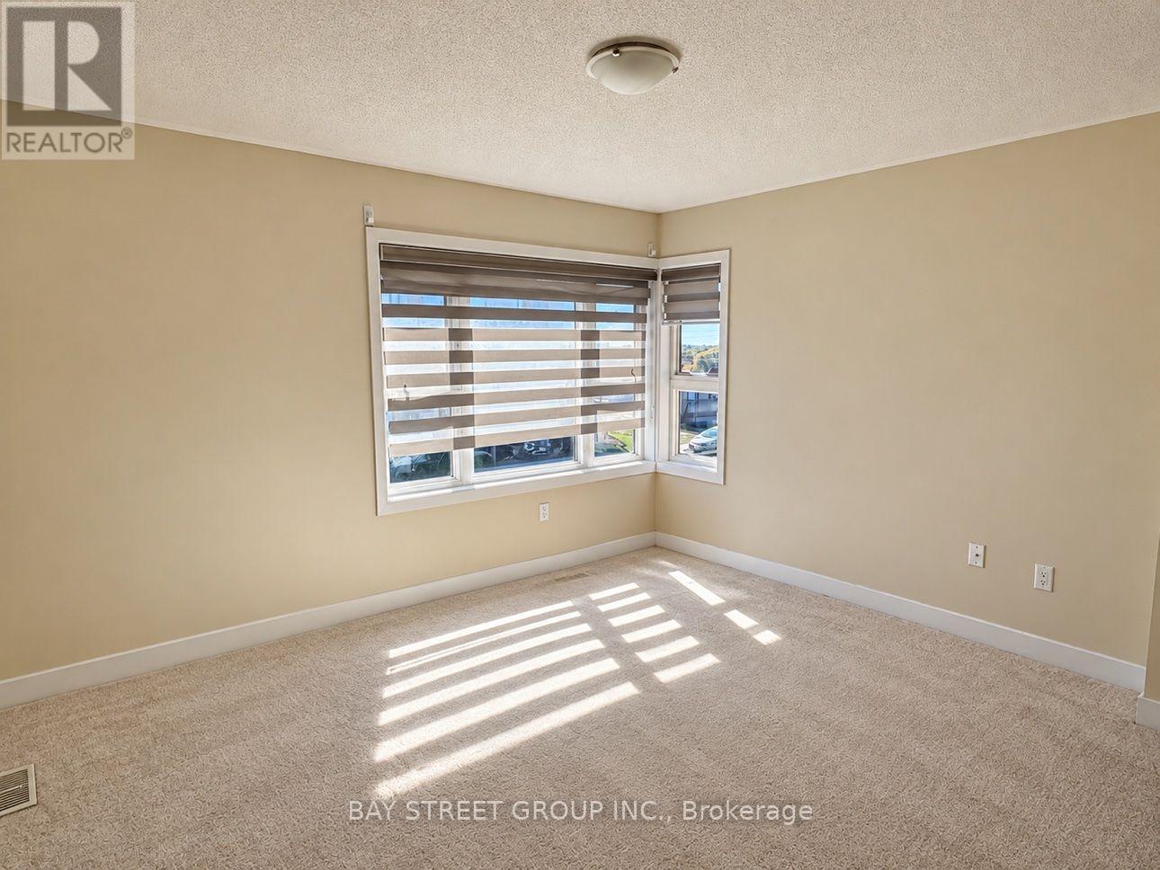 124 Vanier Street Property Photo 8