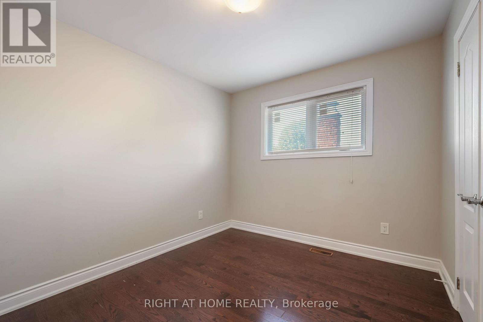21 Cleethorpes Boulevard Property Photo 16