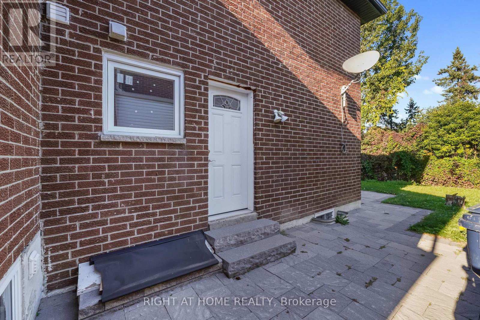 21 Cleethorpes Boulevard Property Photo 27