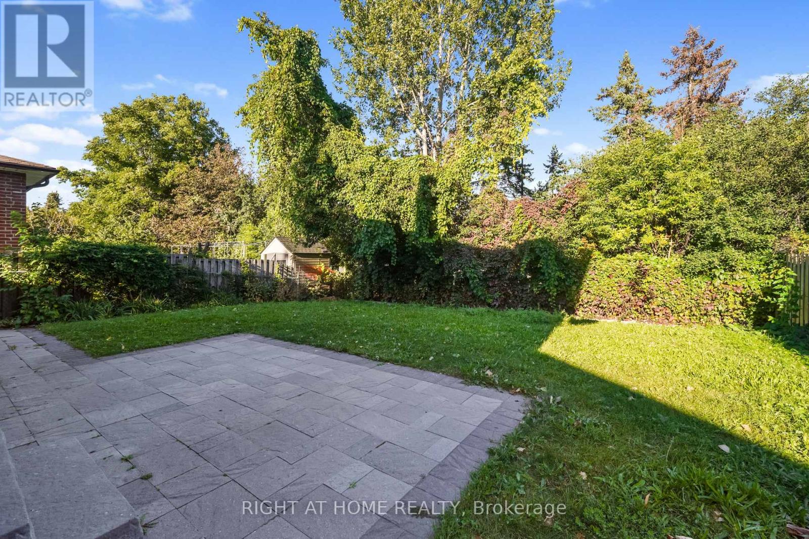 21 Cleethorpes Boulevard Property Photo 28