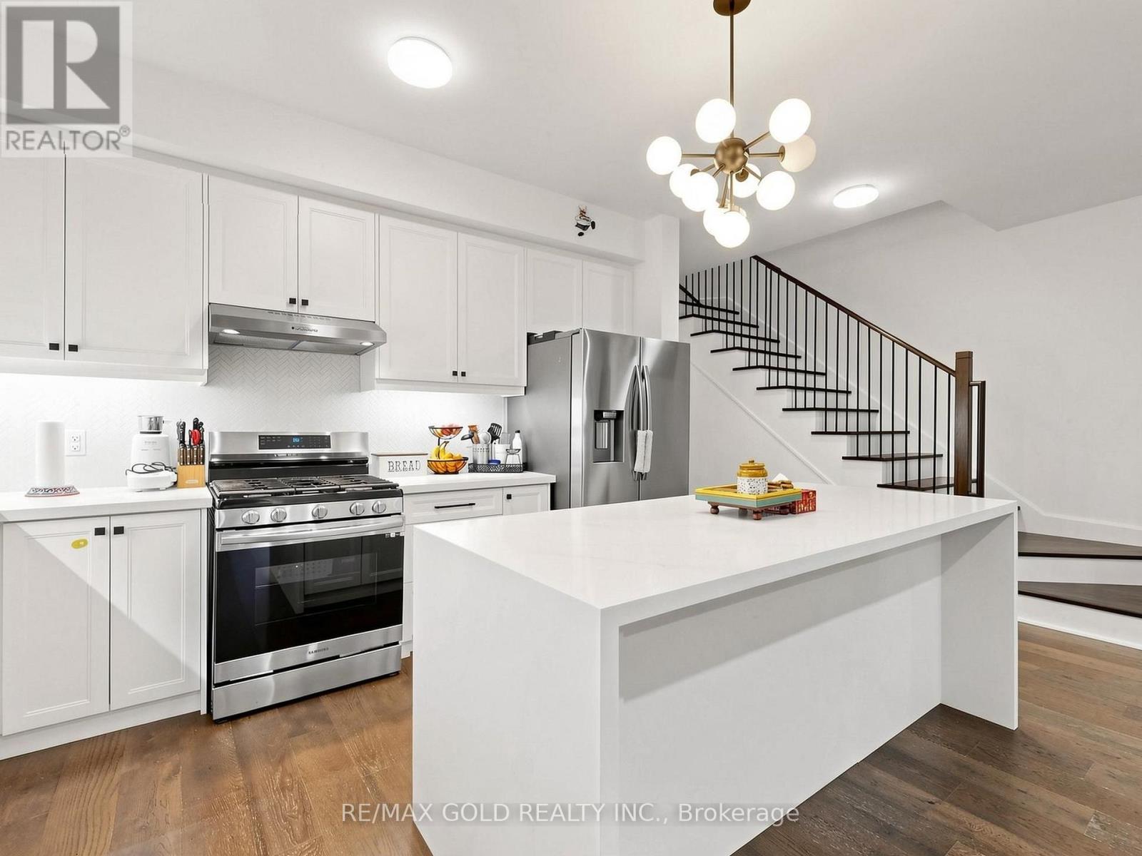 77 Chelliah Court Property Photo 16