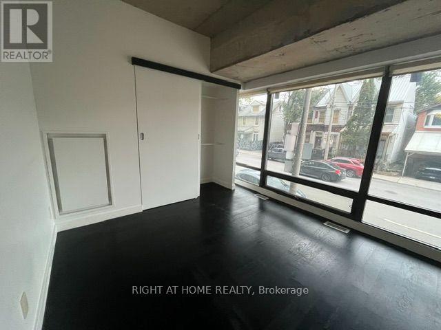 90 Broadview Avenue Property Photo 2