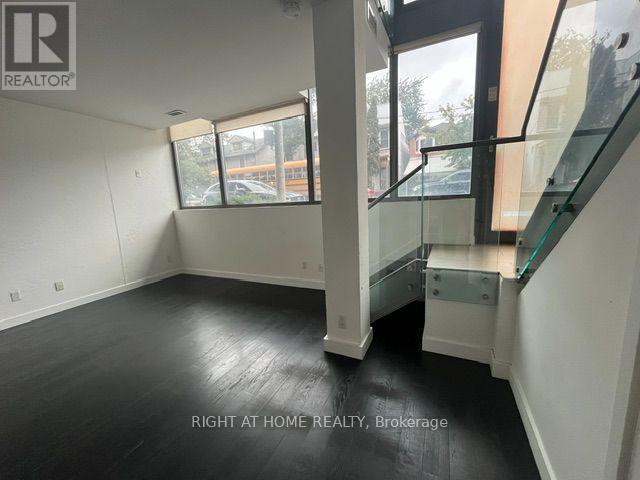 90 Broadview Avenue Property Photo 7