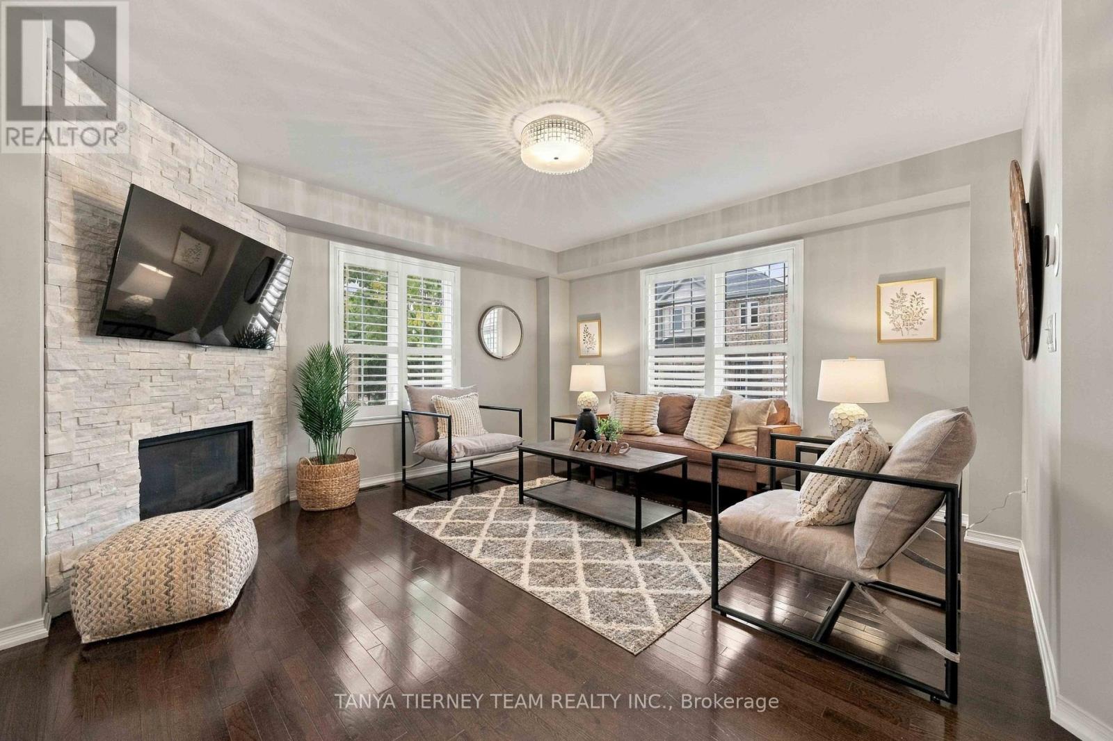 2 Delight Way Property Photo 9