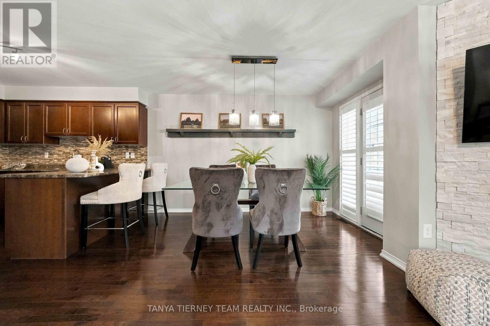 2 Delight Way Property Photo 16