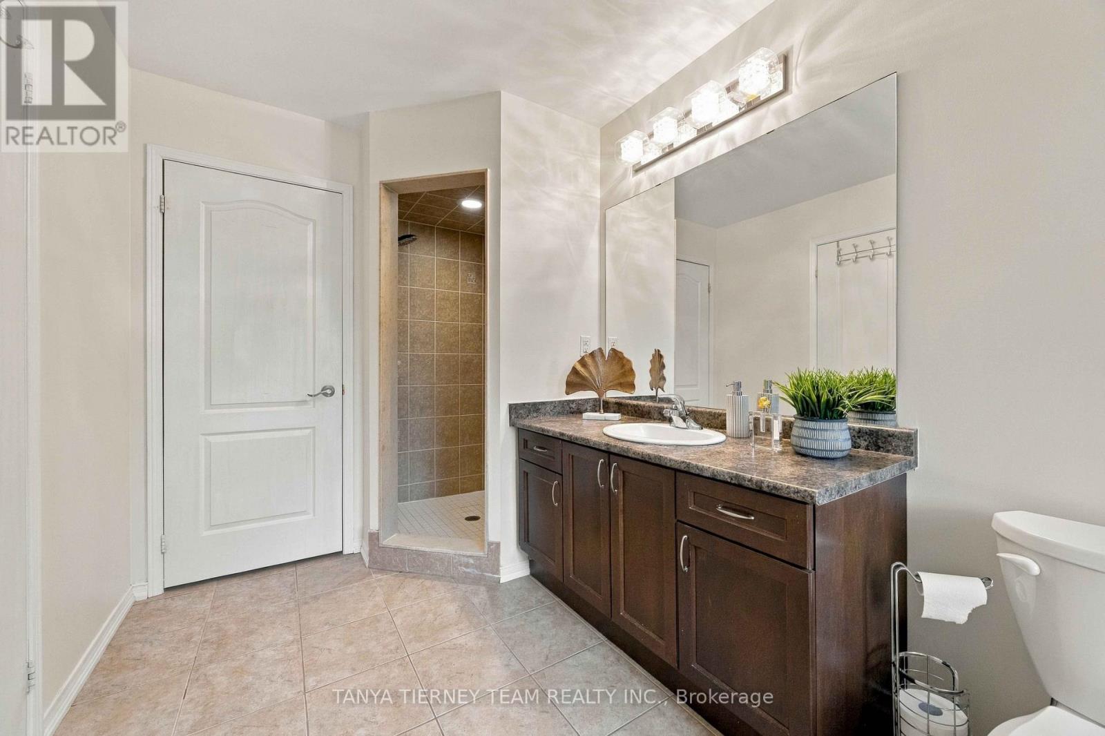 2 Delight Way Property Photo 29