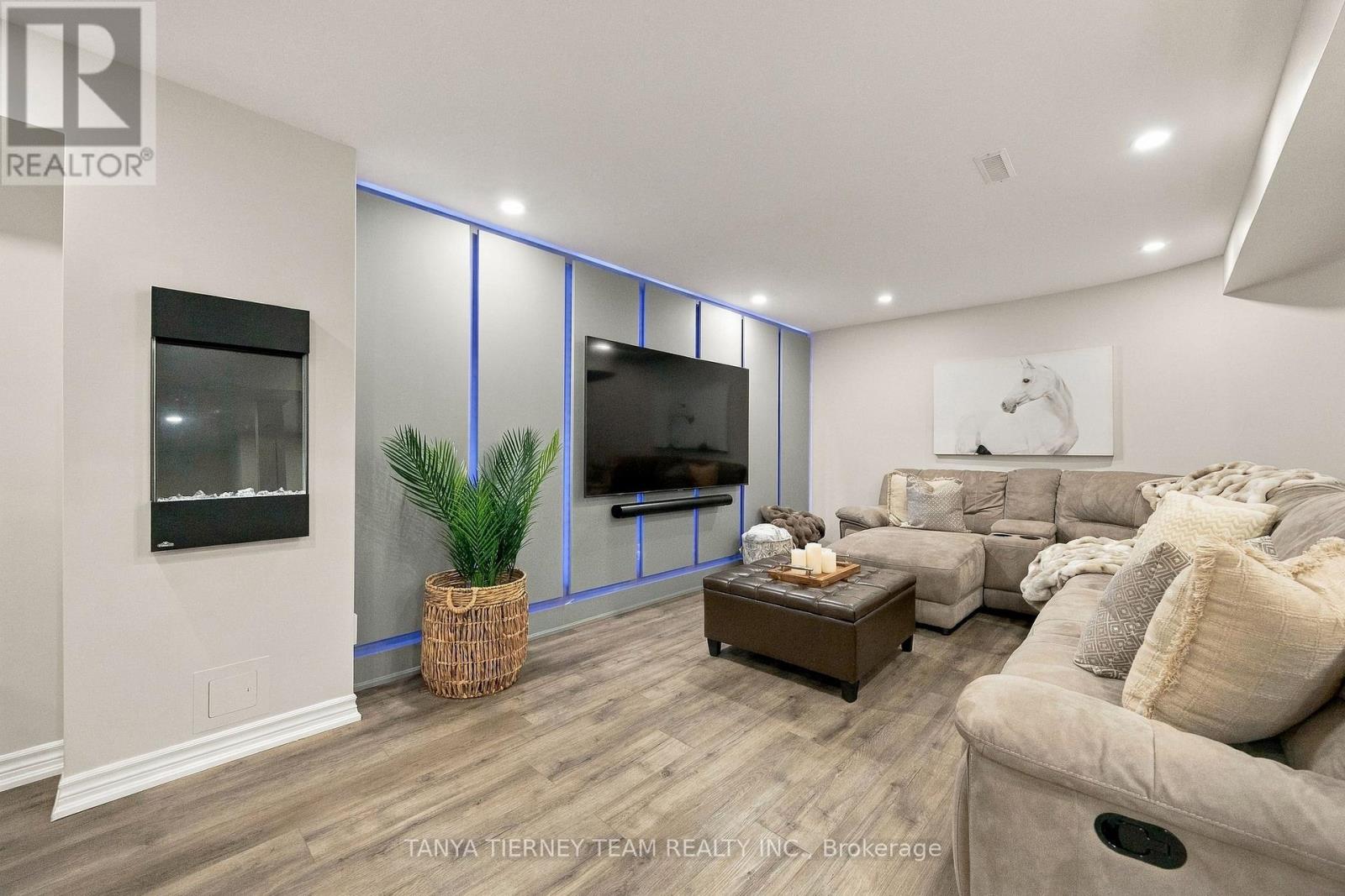 2 Delight Way Property Photo 38