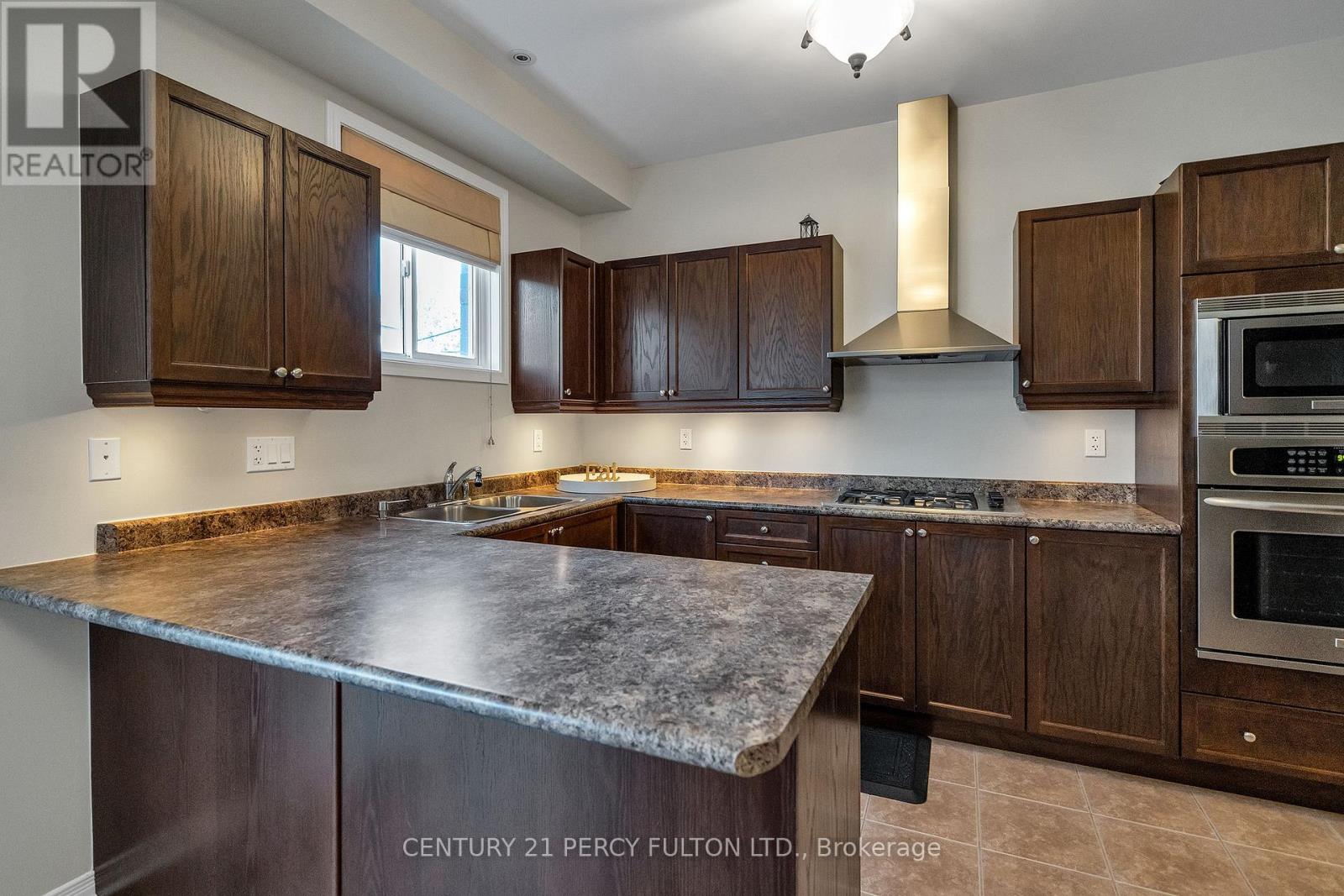 24 Cragg Crescent Property Photo 8