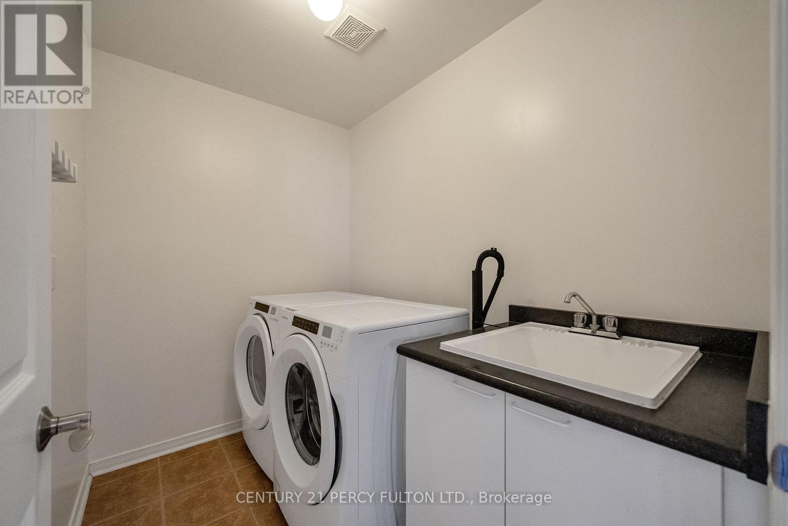 24 Cragg Crescent Property Photo 17
