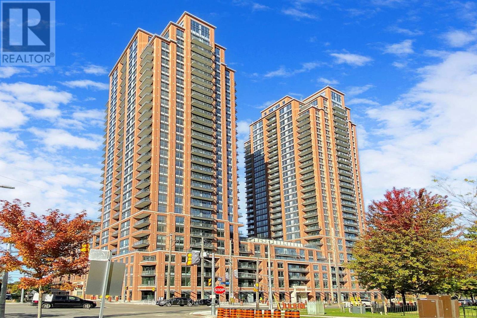 302 - 3260 Sheppard Avenue E Property Photo 2