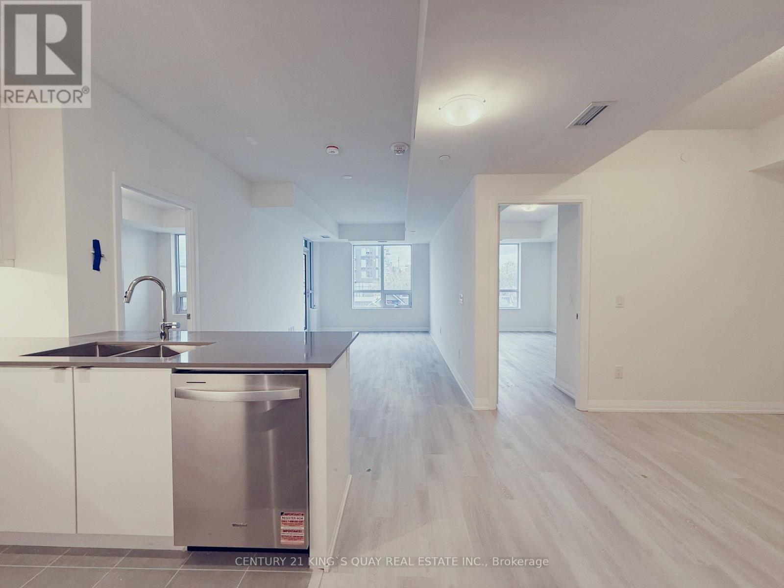 302 - 3260 Sheppard Avenue E Property Photo 8