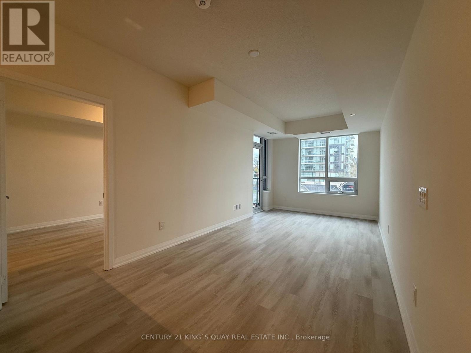 302 - 3260 Sheppard Avenue E Property Photo 10