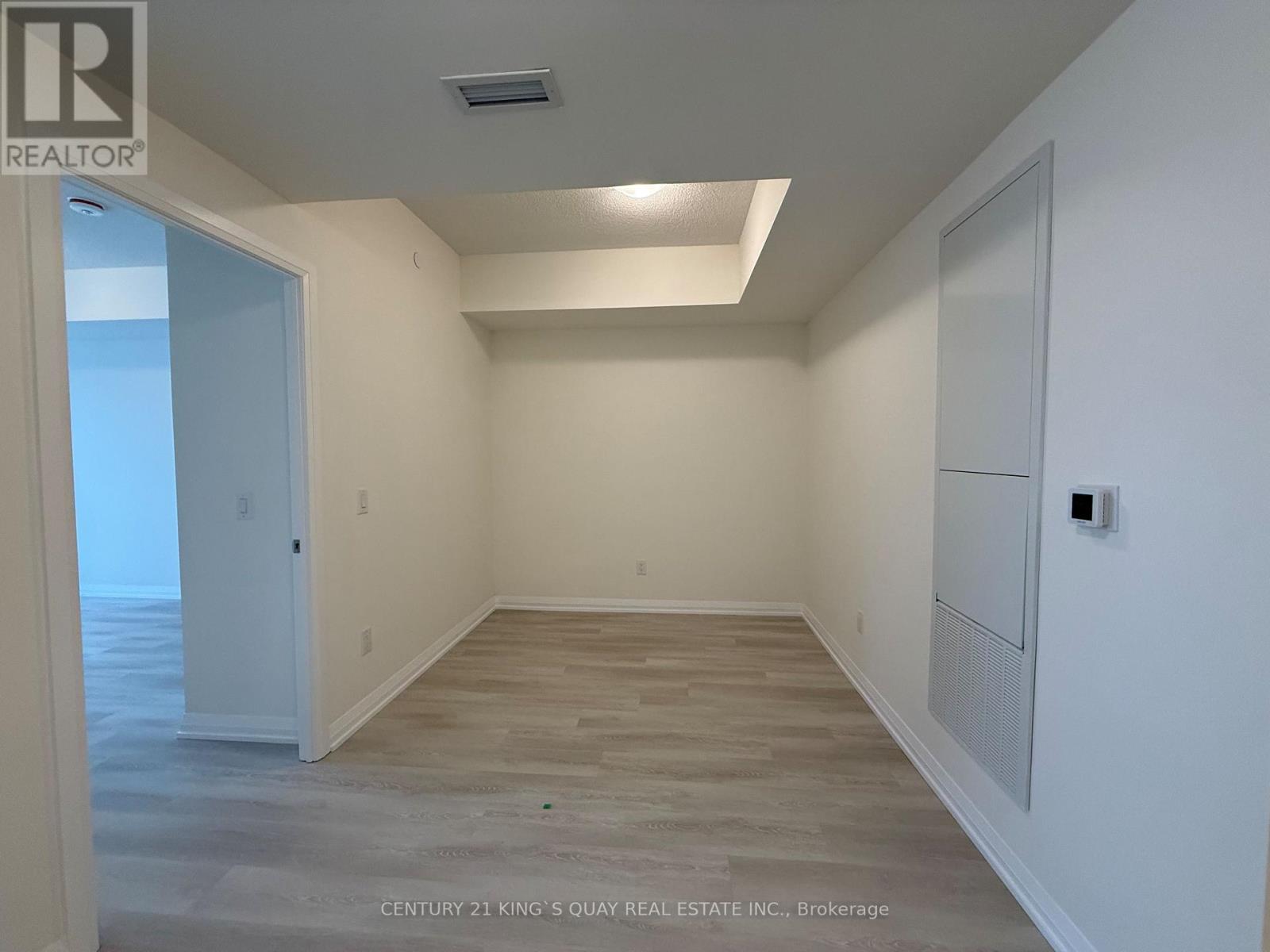 302 - 3260 Sheppard Avenue E Property Photo 15