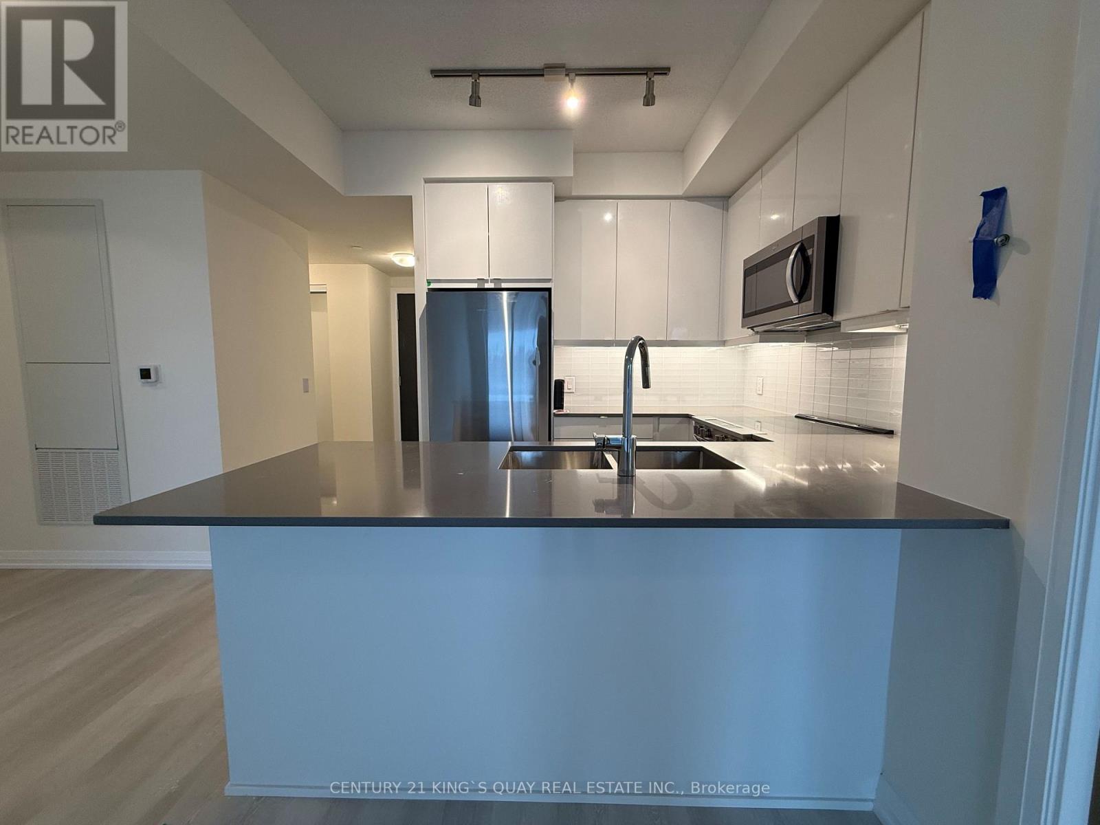 302 - 3260 Sheppard Avenue E Property Photo 17