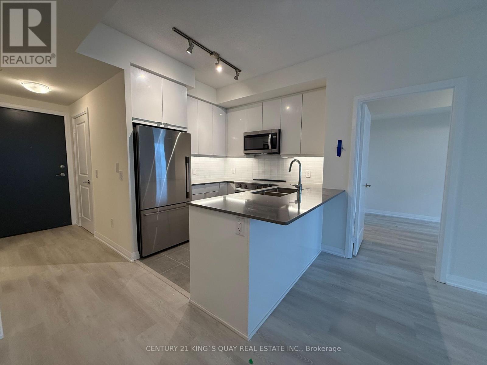 302 - 3260 Sheppard Avenue E Property Photo 18