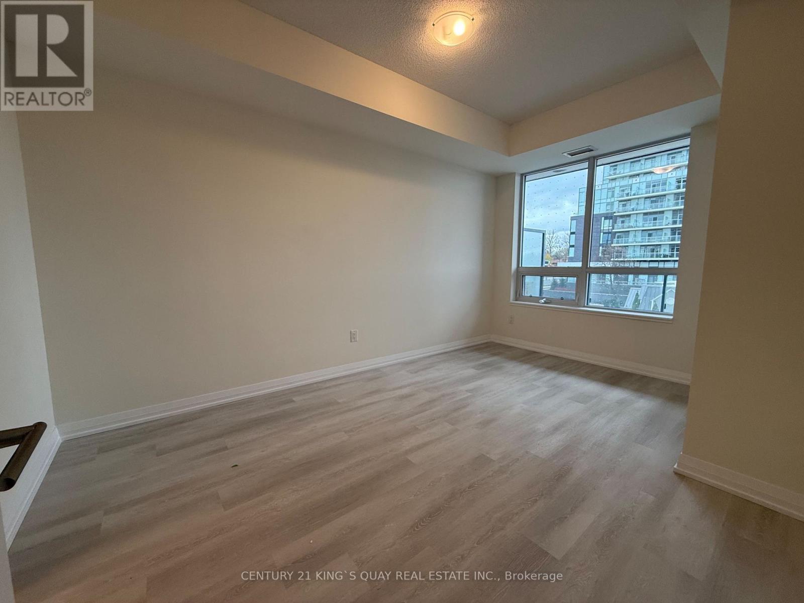 302 - 3260 Sheppard Avenue E Property Photo 20