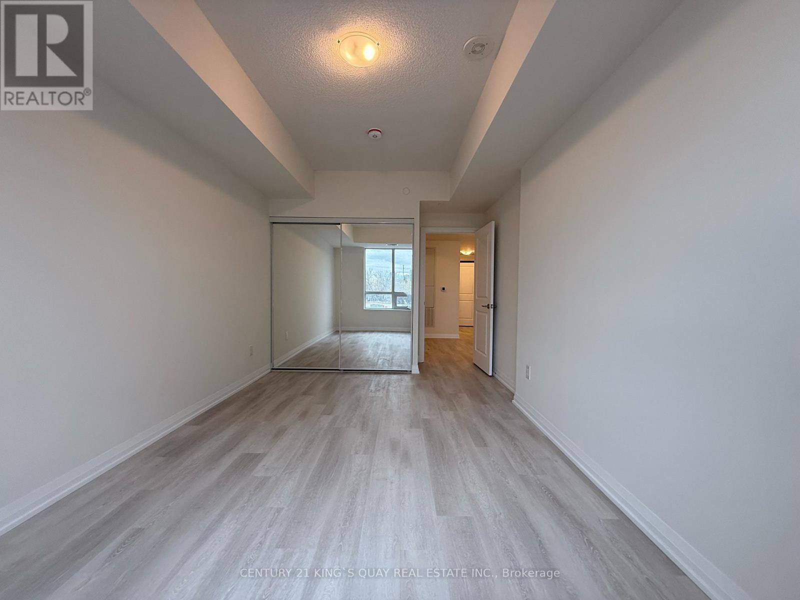 302 - 3260 Sheppard Avenue E Property Photo 27