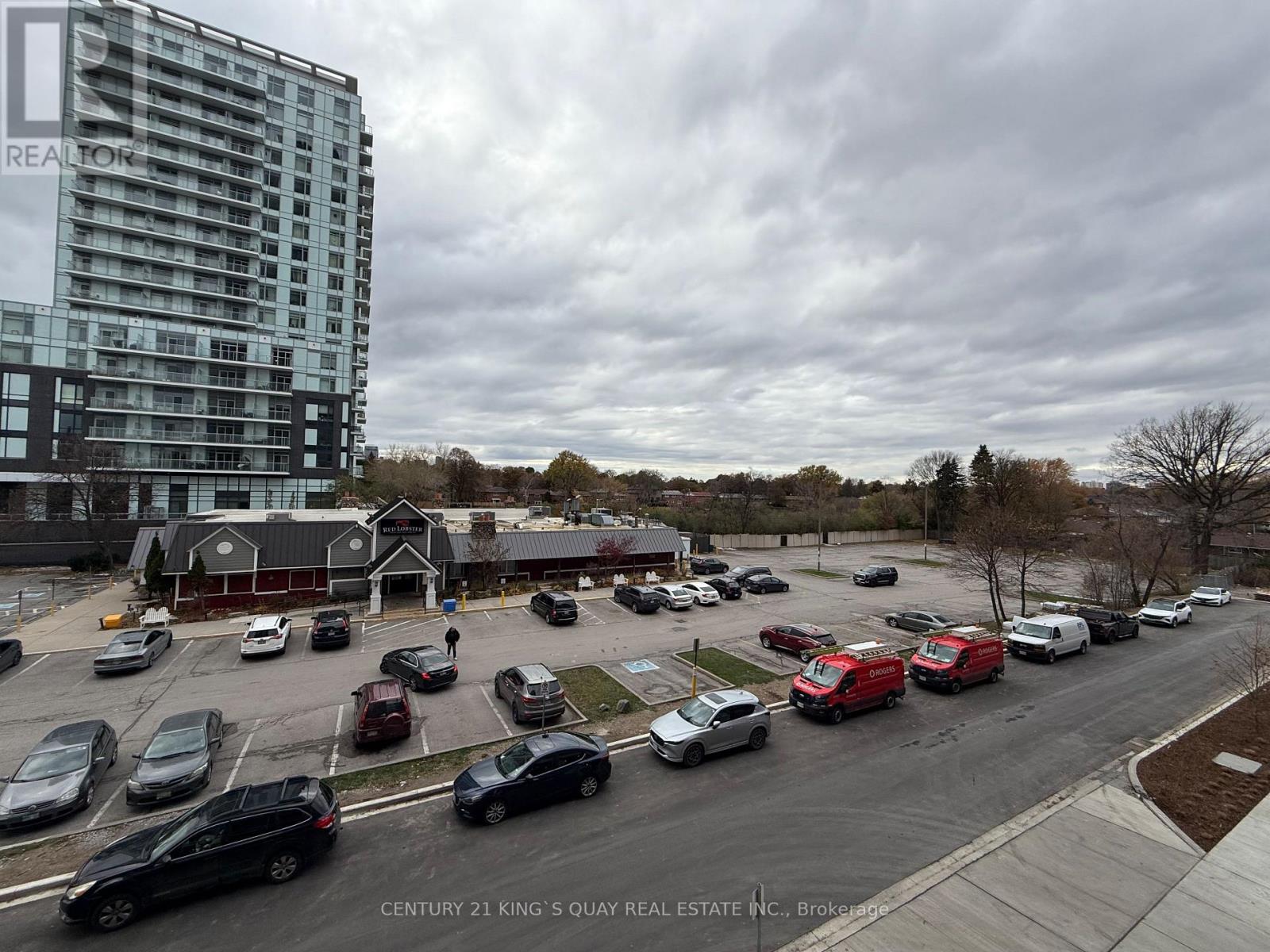 302 - 3260 Sheppard Avenue E Property Photo 31