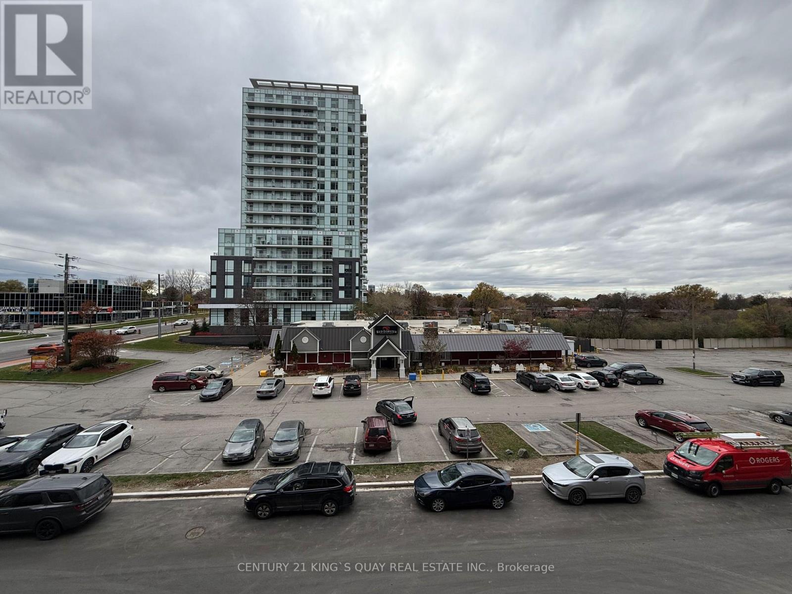 302 - 3260 Sheppard Avenue E Property Photo 32