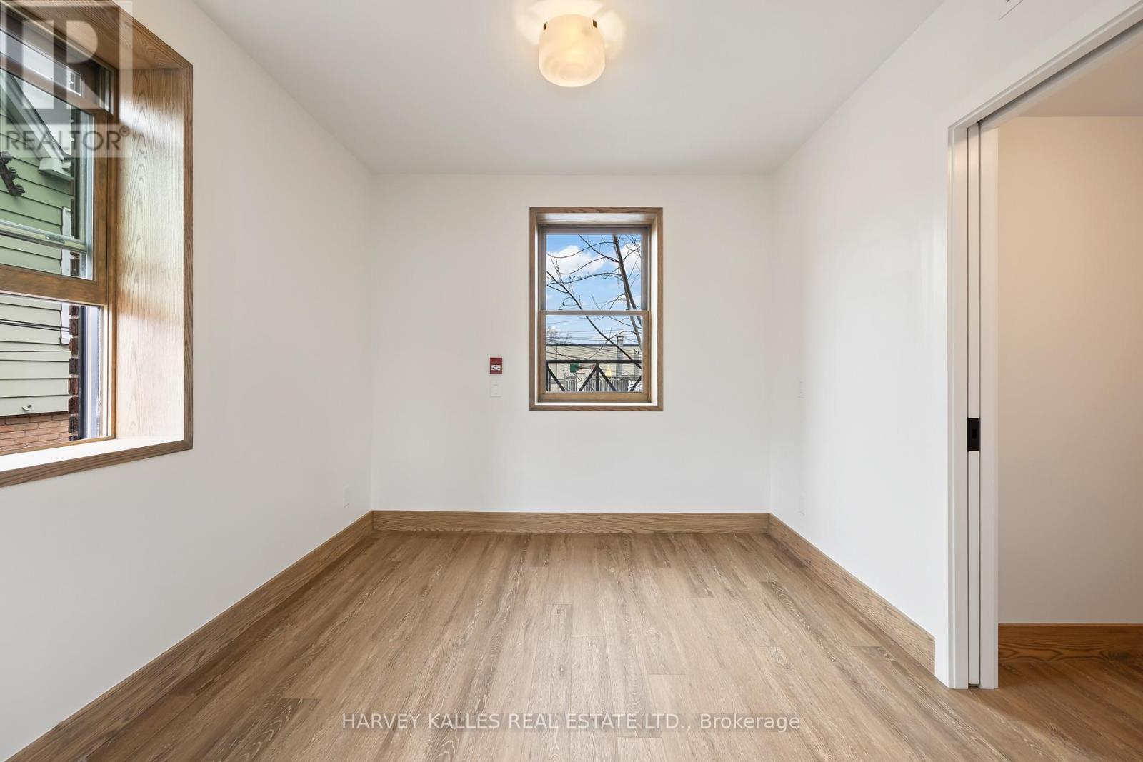 2 - 663 Greenwood Avenue Property Photo 16