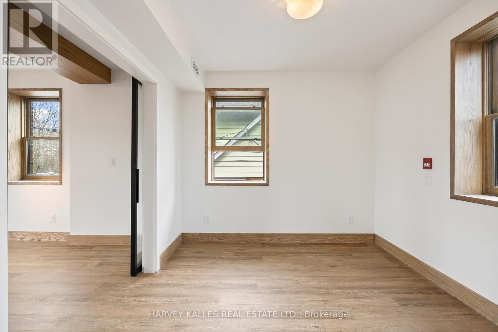 2 - 663 Greenwood Avenue Property Photo 17