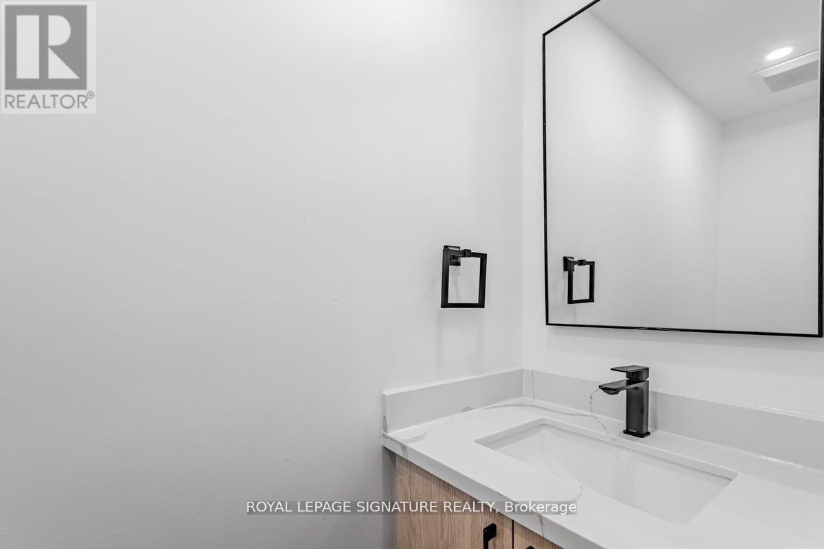 Upper - 851 O'connor Drive Property Photo 11