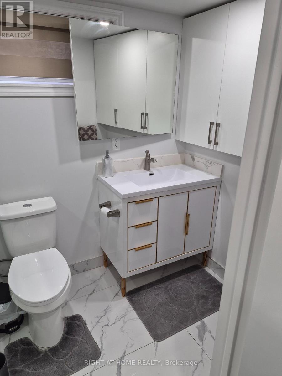 289 Ballard Street S Property Photo 18