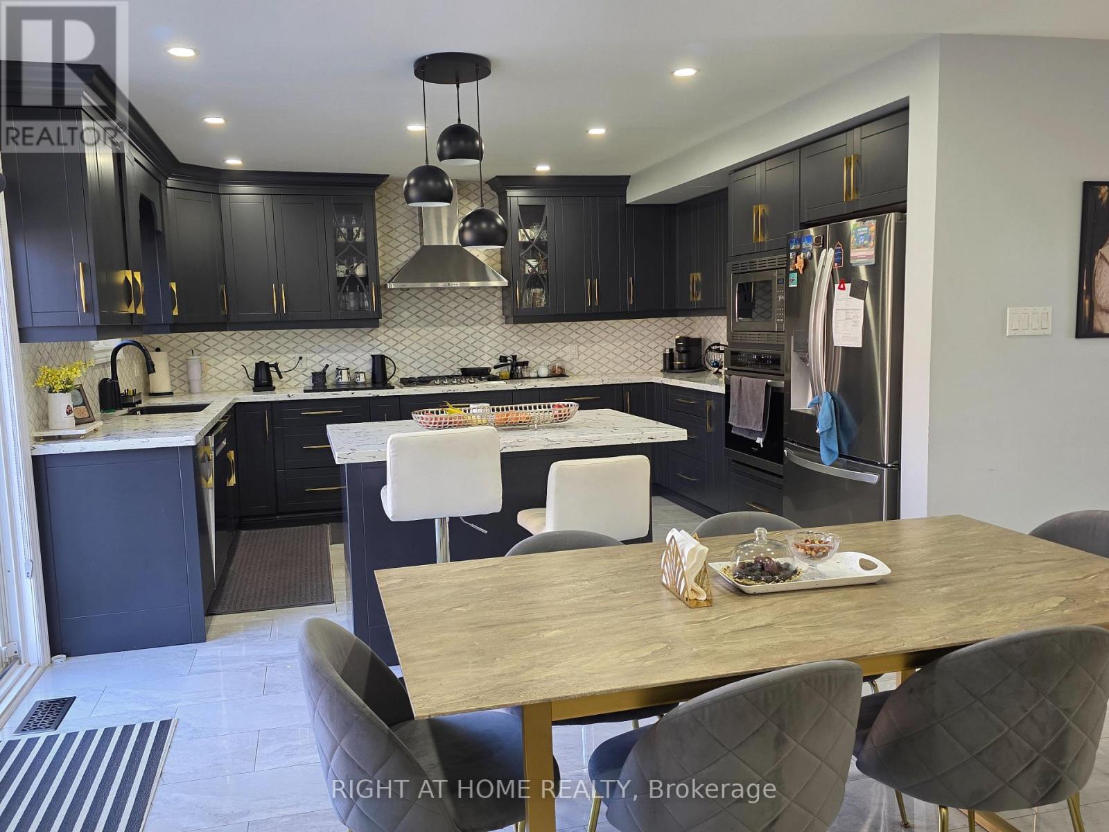 16 Griffiths Drive Property Photo 6