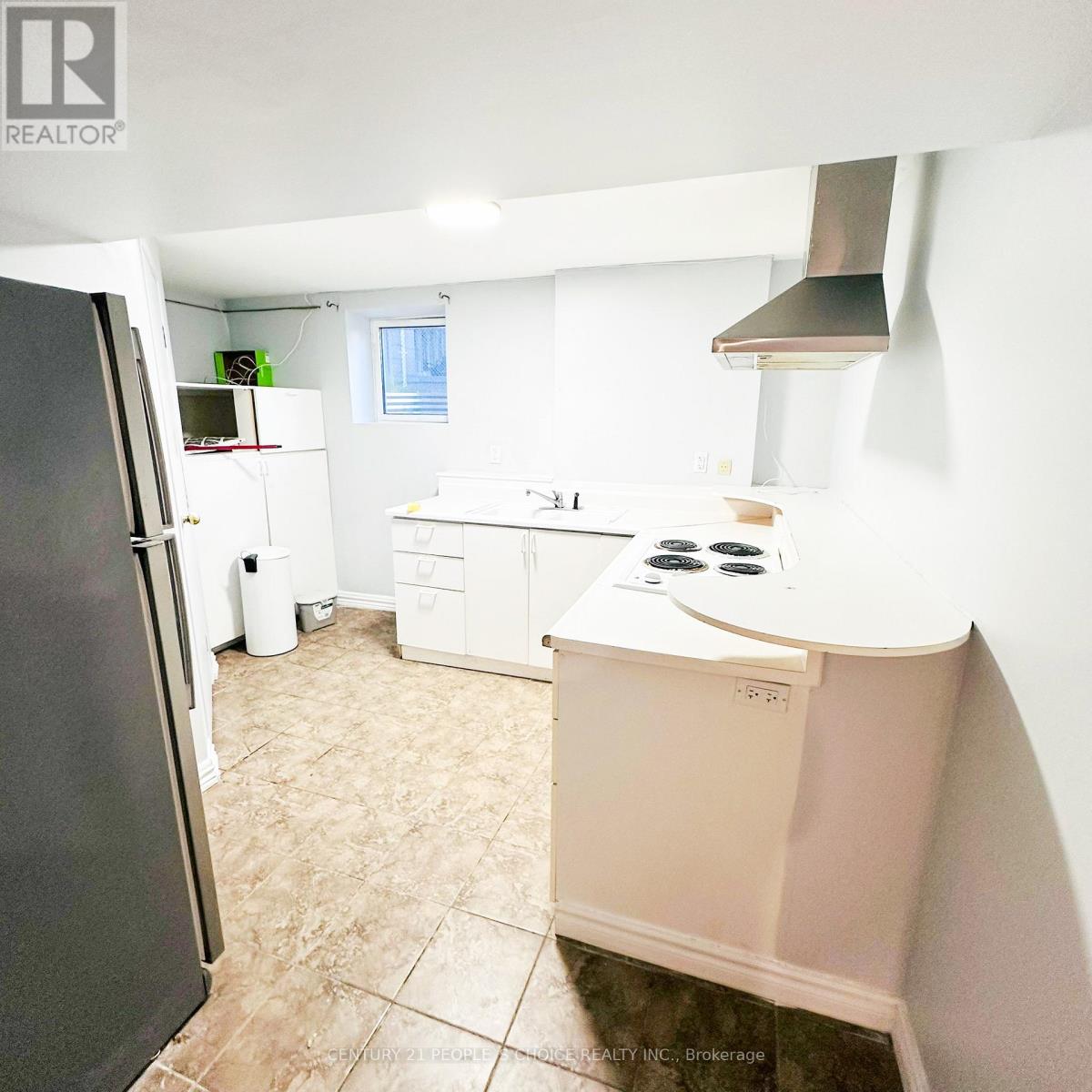 41 Coomer Crescent Property Photo 4
