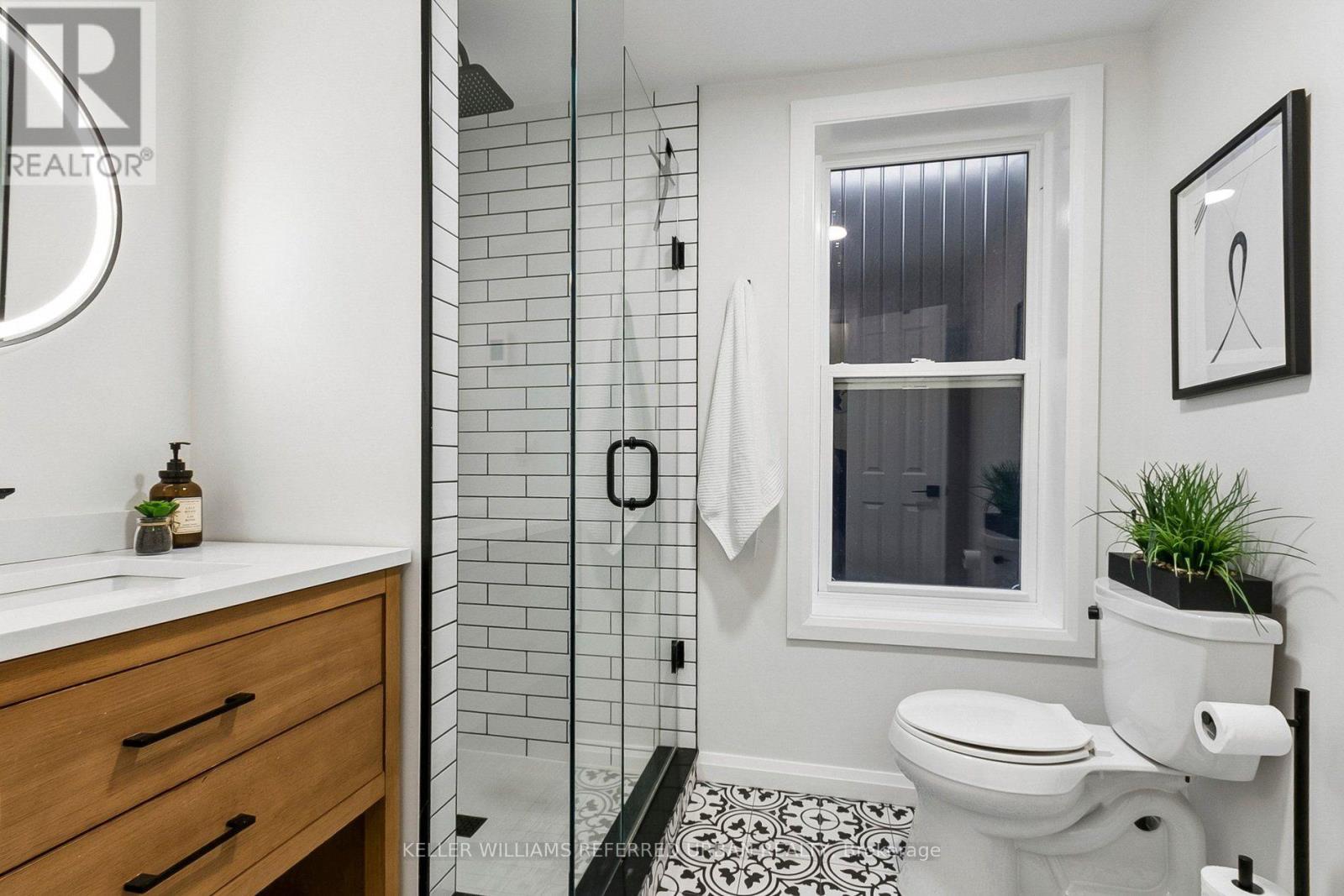 156 Rhodes Avenue Property Photo 12