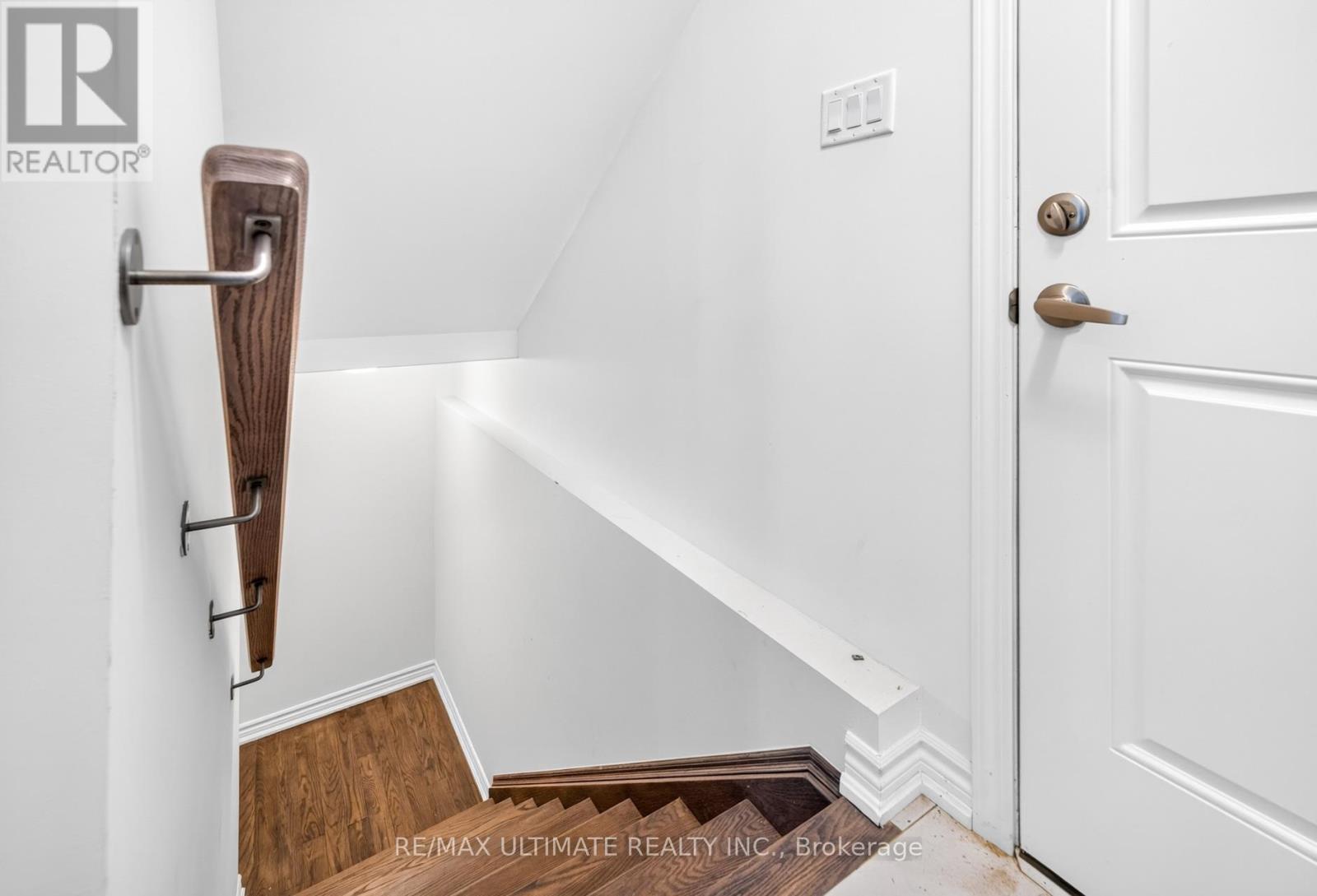 2885 Foxden Square Property Photo 47