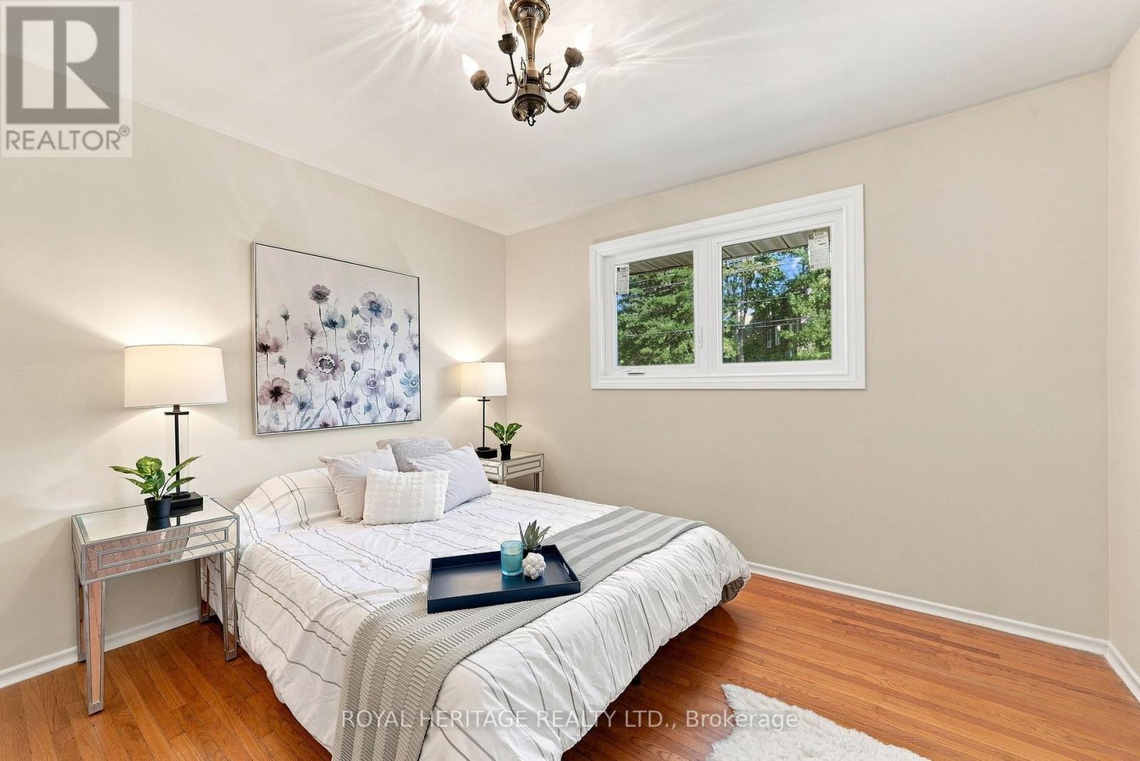 471 Rossland Road E Property Photo 20