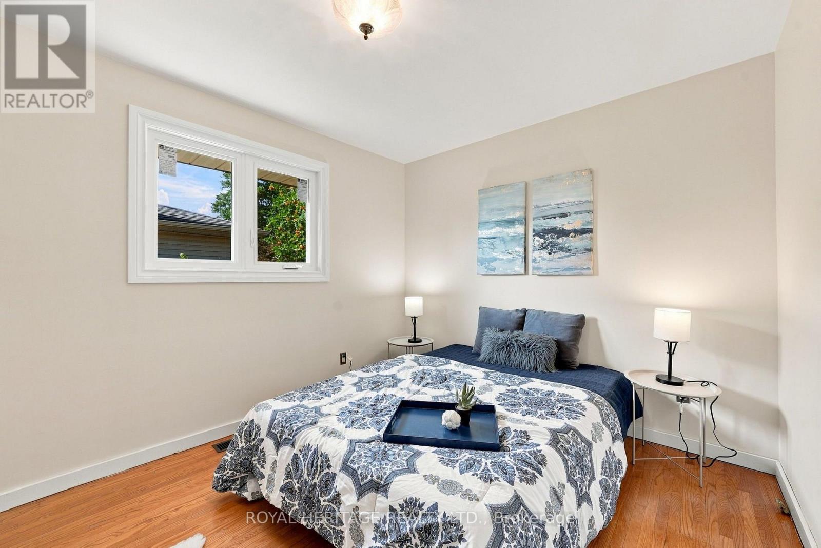471 Rossland Road E Property Photo 23