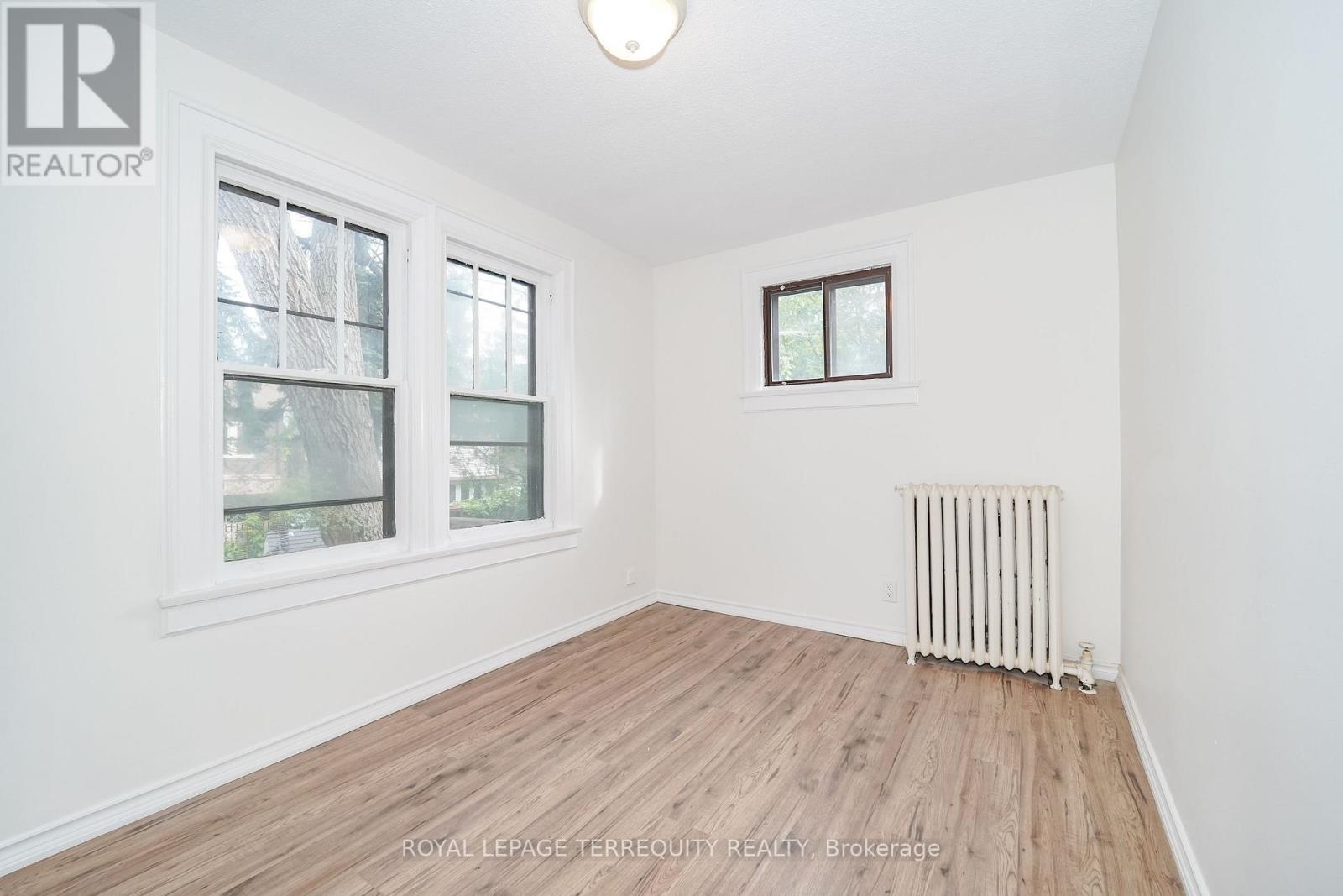 6 - 8 Thorncliffe Avenue Property Photo 3