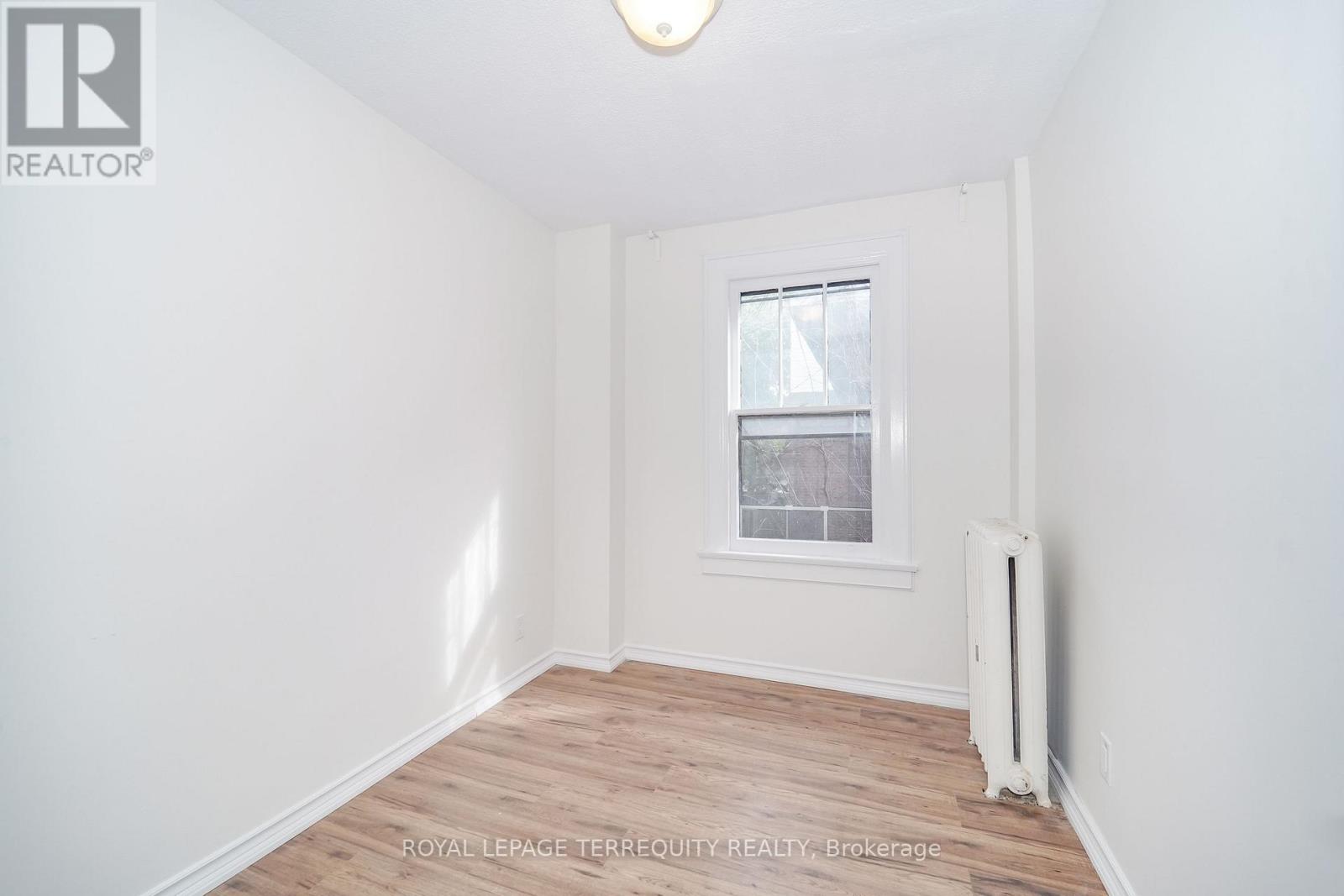 6 - 8 Thorncliffe Avenue Property Photo 6