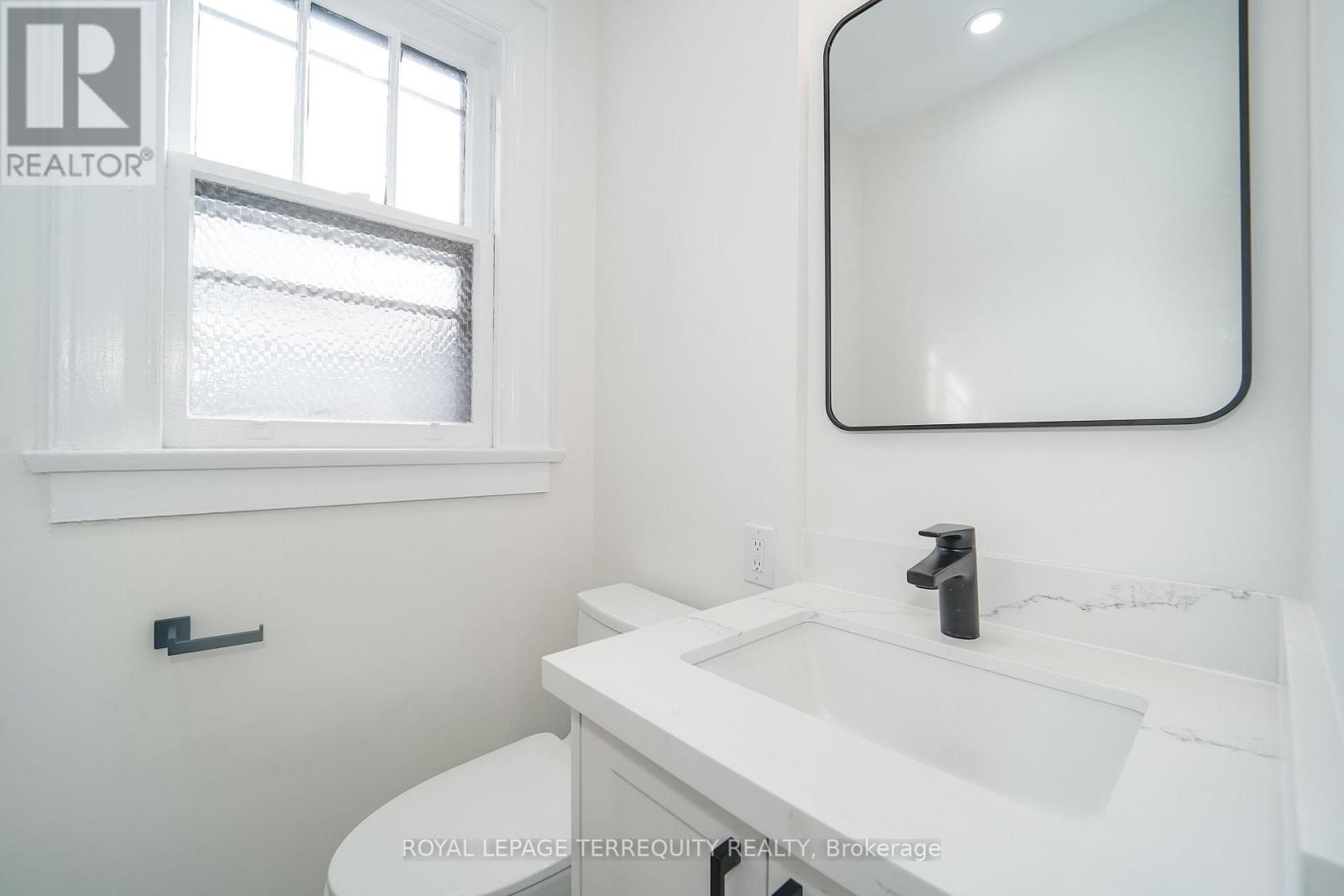 6 - 8 Thorncliffe Avenue Property Photo 8