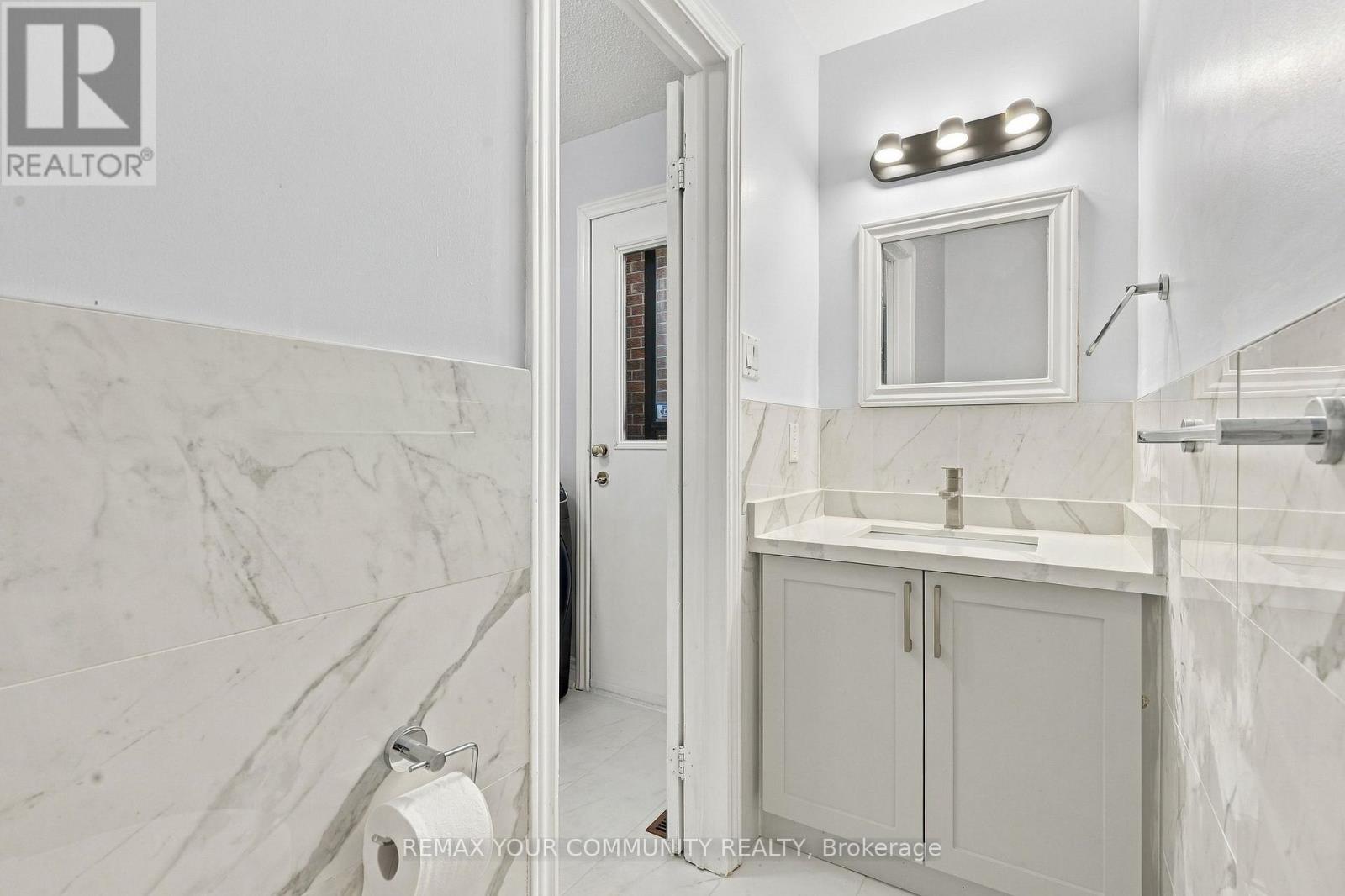 205 Hupfield Trail Property Photo 17