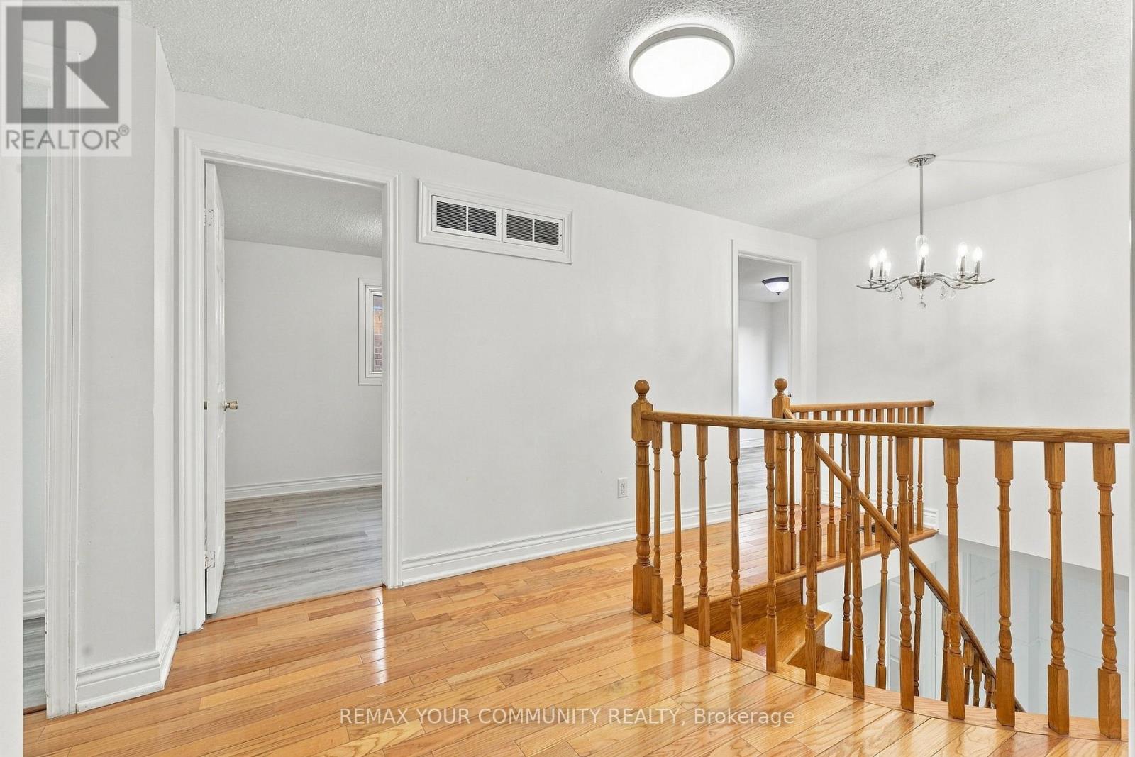 205 Hupfield Trail Property Photo 19