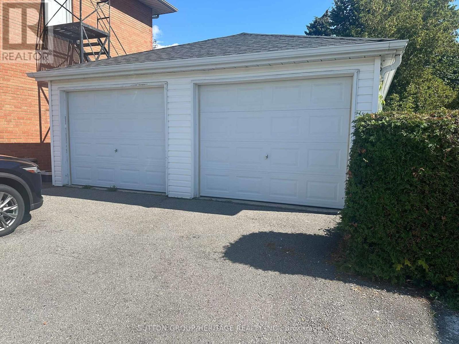 1 - 509 Colborne Street W Property Photo 11